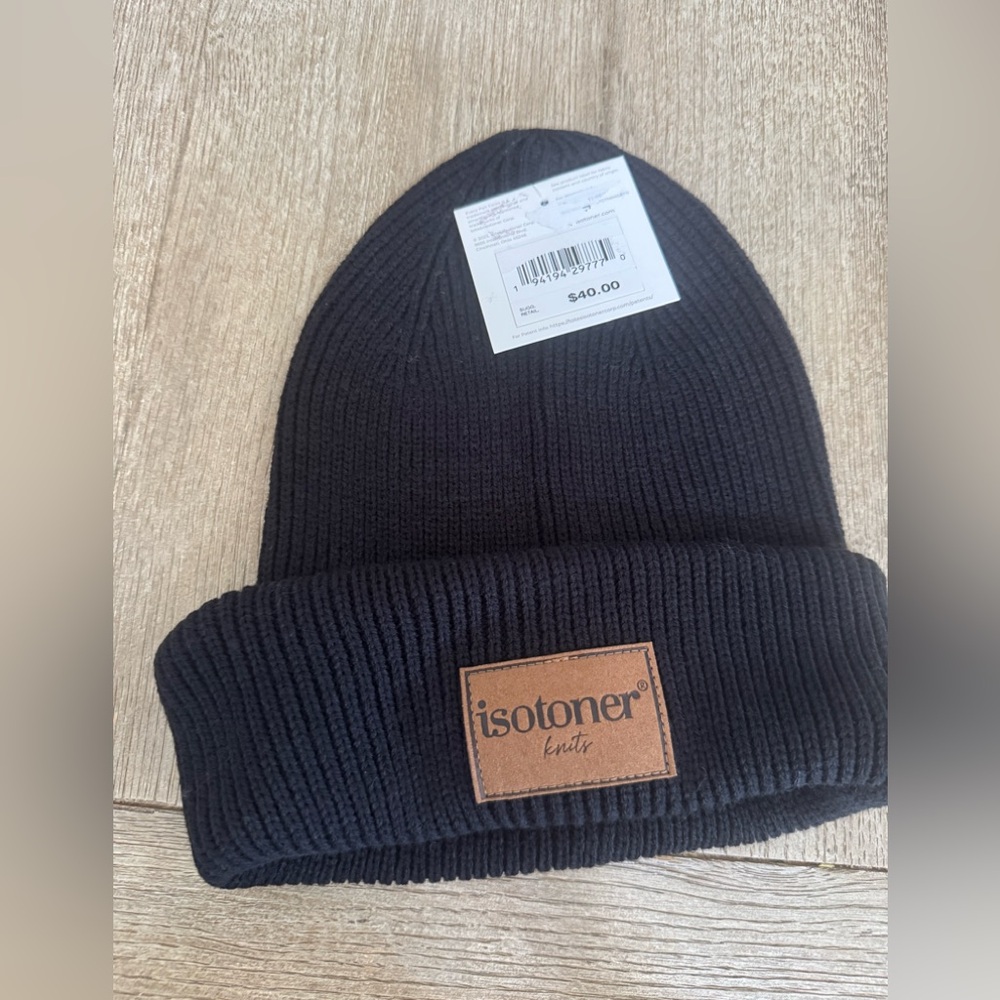 Isotoner knit beanie hat one size New